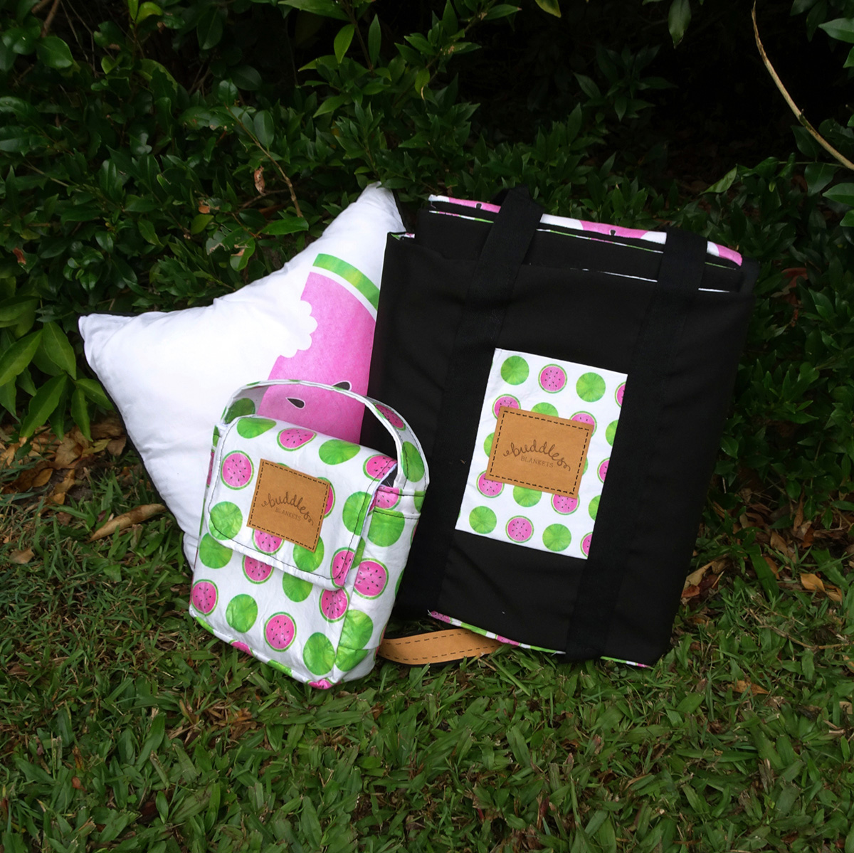 Buddles Product Range - blanket folded, cushion and lunch cooler